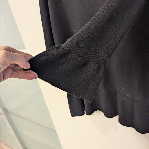 Longchamp Black Peplum Sweater in Size 44 (L to XL). In Excellent Preloved Cond. - Picture 4 of 6